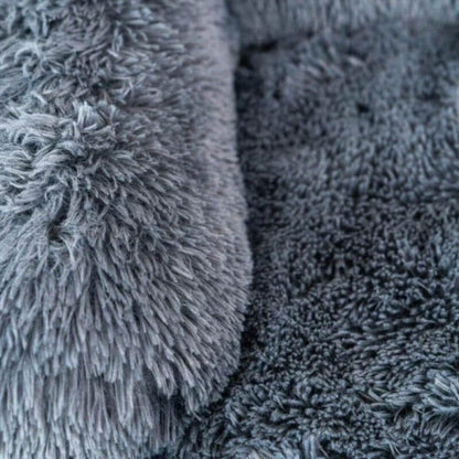 MrFluffyFriend™ - Fluffy Couch Cover for Dogs and Cats